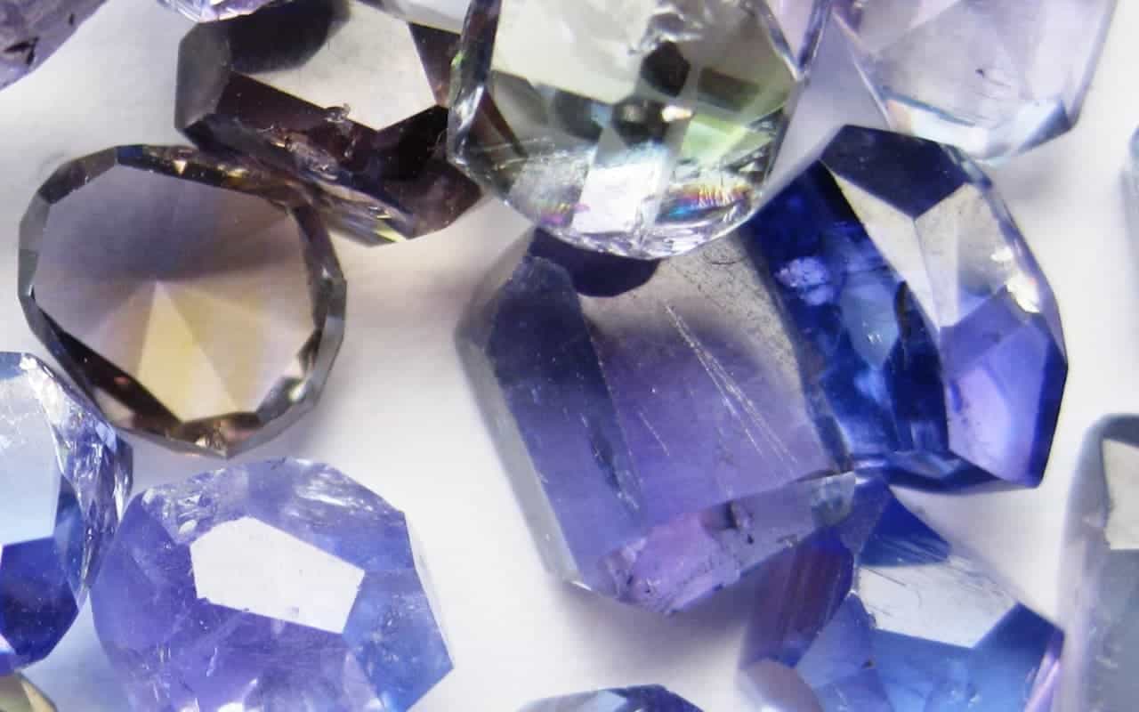 Tanzanite Quality Chart