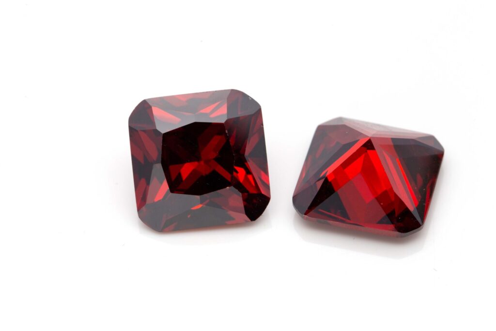 Vermelho garnet meaning top